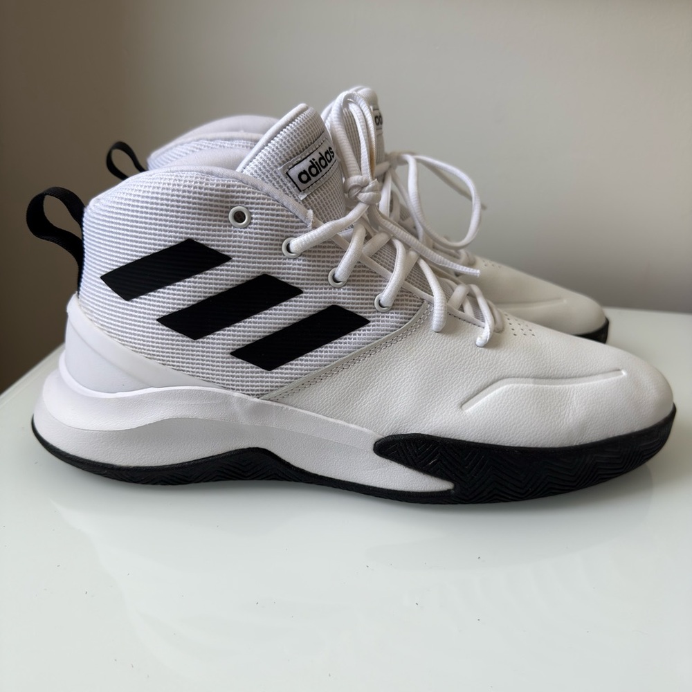 Adidas Own The Game Men’s Basketball Shoes 11.5 White Black EE9631 Cloudfoam